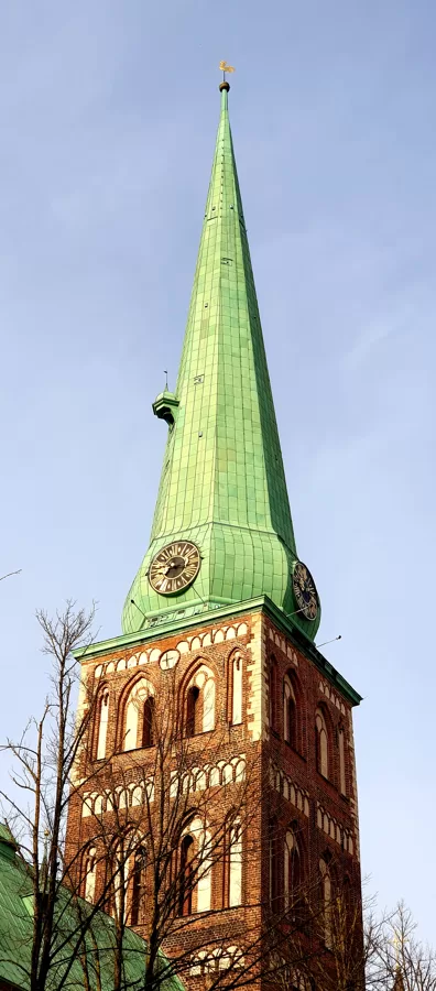Kapara segums tornim TECU® Patina_Hamburg | Sv. Jēkaba katedrāle | @Axcelere metal